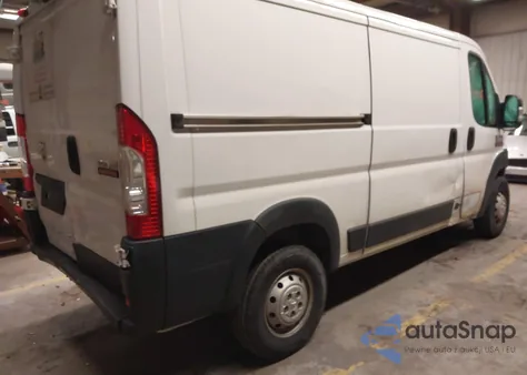 2020 Ram Promaster 1500 Low Roof 136 Wb z USA, uszkodzony, nr VIN 3C6TRVAG6LE109321